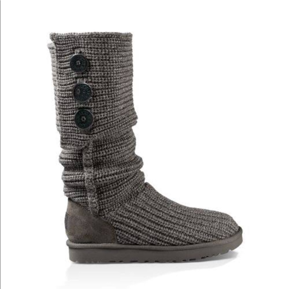Grey knit Ugg’s